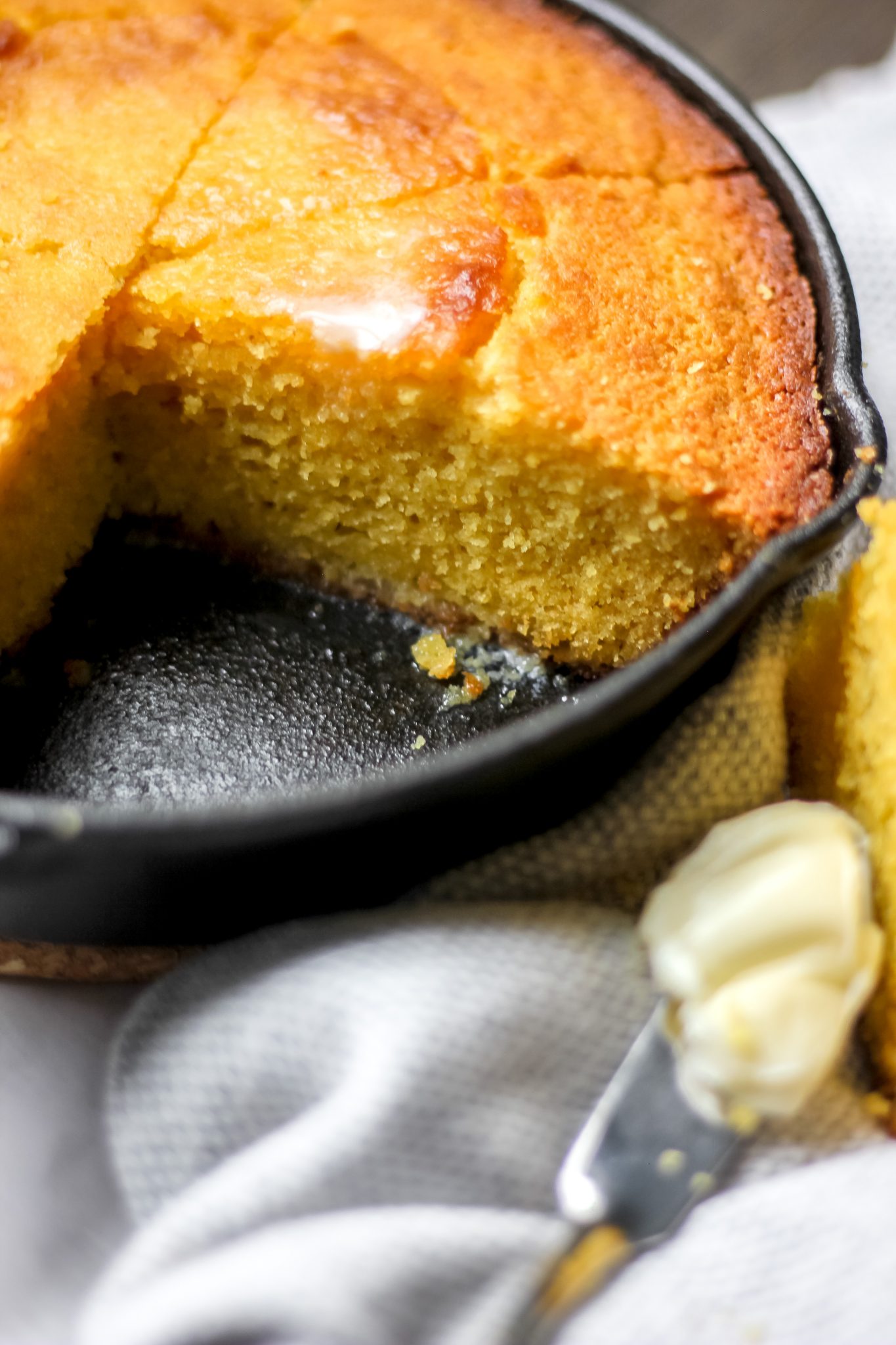 Easy Classic Buttermilk Cornbread The Seasoned Skillet