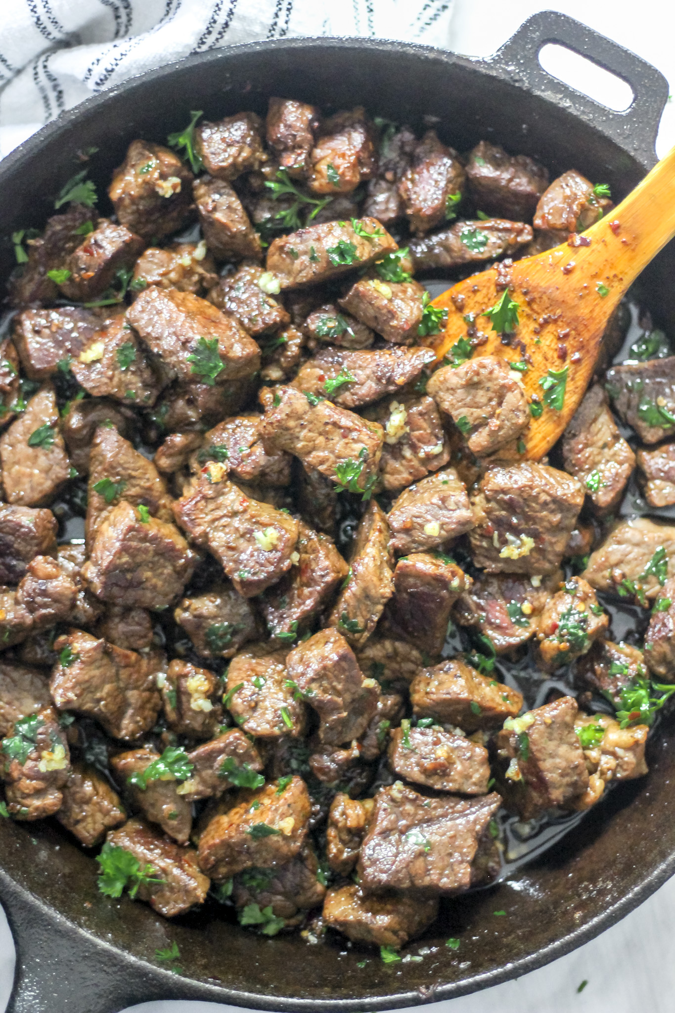 Easy Garlic Butter Steak Bites - The Seasoned Skillet