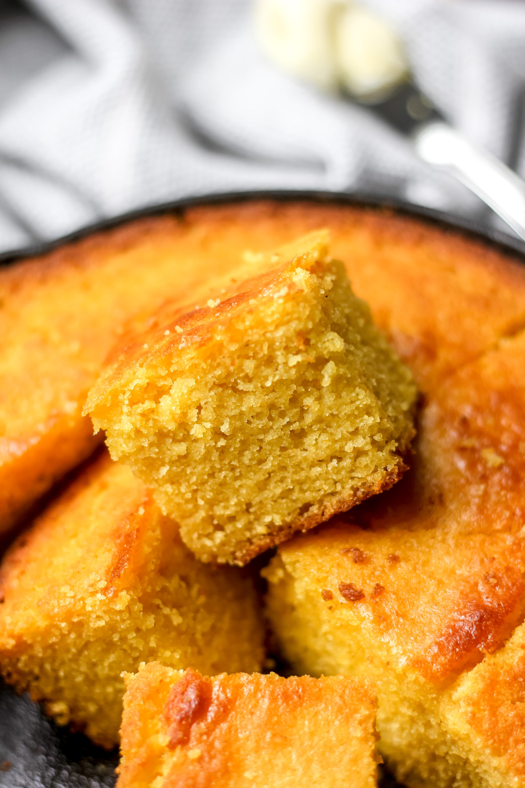 Easy Classic Buttermilk Cornbread The Seasoned Skillet