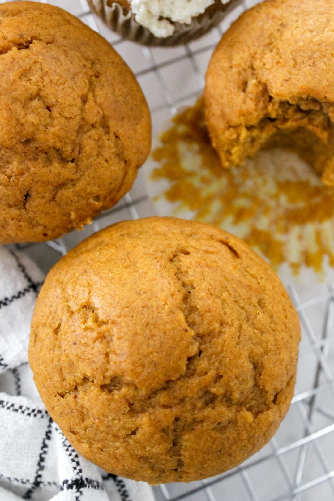 Easy and Delicious Pumpkin Spice Muffins (Moist) - The Seasoned Skillet