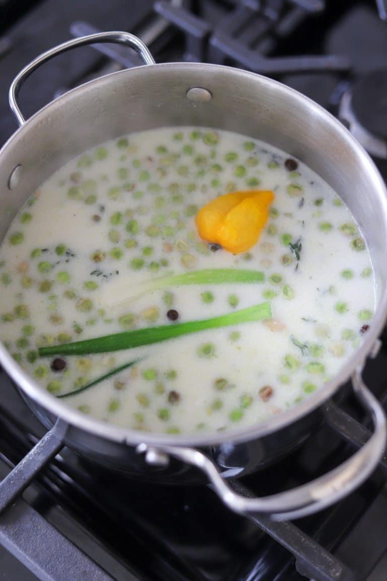 Jamaican Gungo Peas And Rice - The Seasoned Skillet