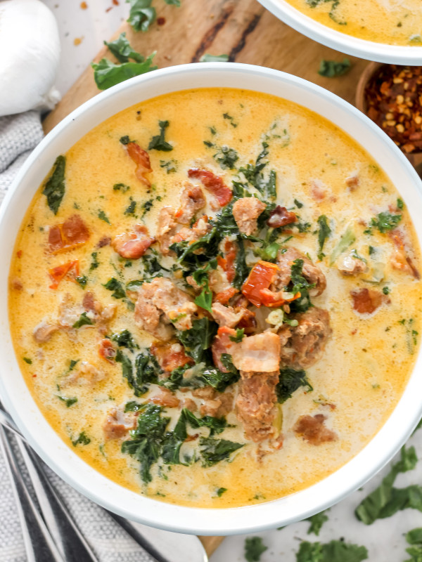Easy Keto Tuscan Soup (Zuppa Toscano)_Featured Image