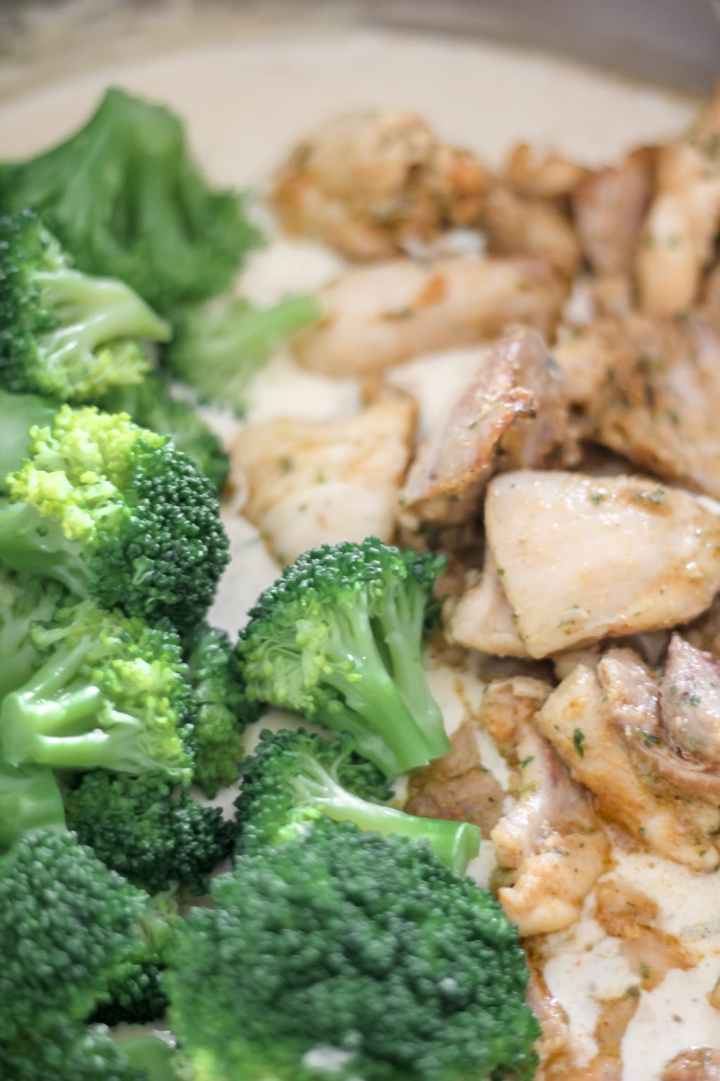 Keto Chicken Broccoli Alfredo Bake The Seasoned Skillet