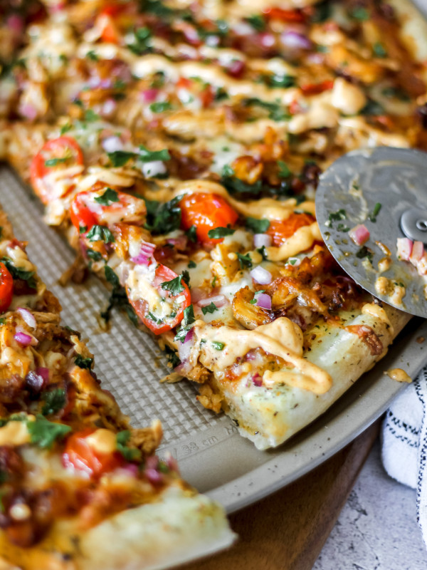 Homemade Chipotle BBQ Chicken Pizza_Featured Image I