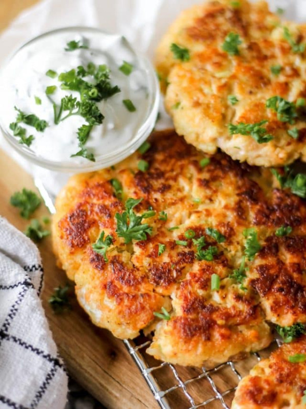 Lemon Chive Salmon Cakes